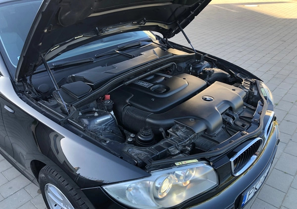 BMW Seria 1 cena 13500 przebieg: 336198, rok produkcji 2004 z Kalisz małe 211